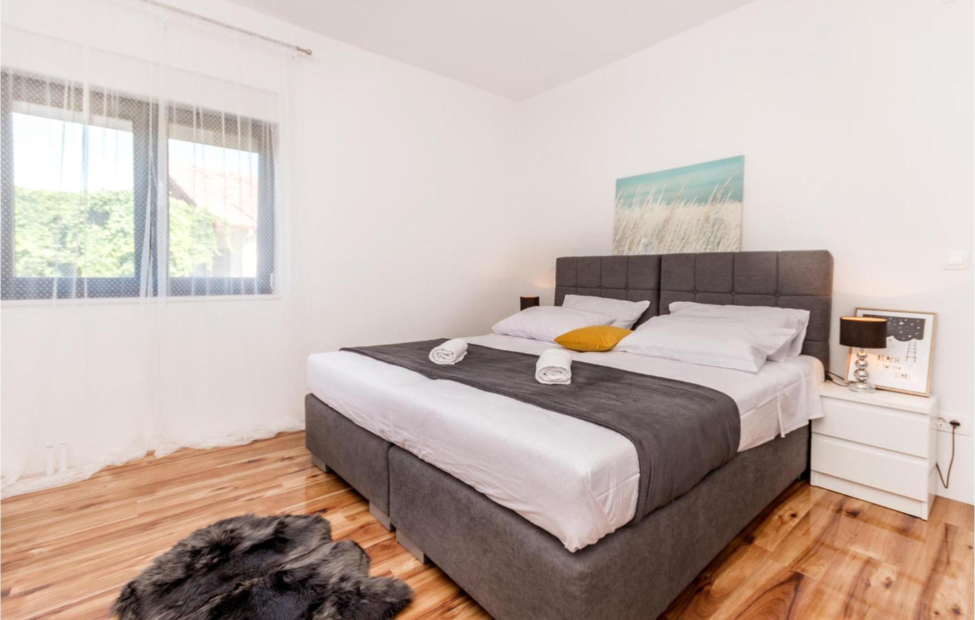 3 Bedroom Beautiful Home In Rastane Donje Donje Rastane Экстерьер фото